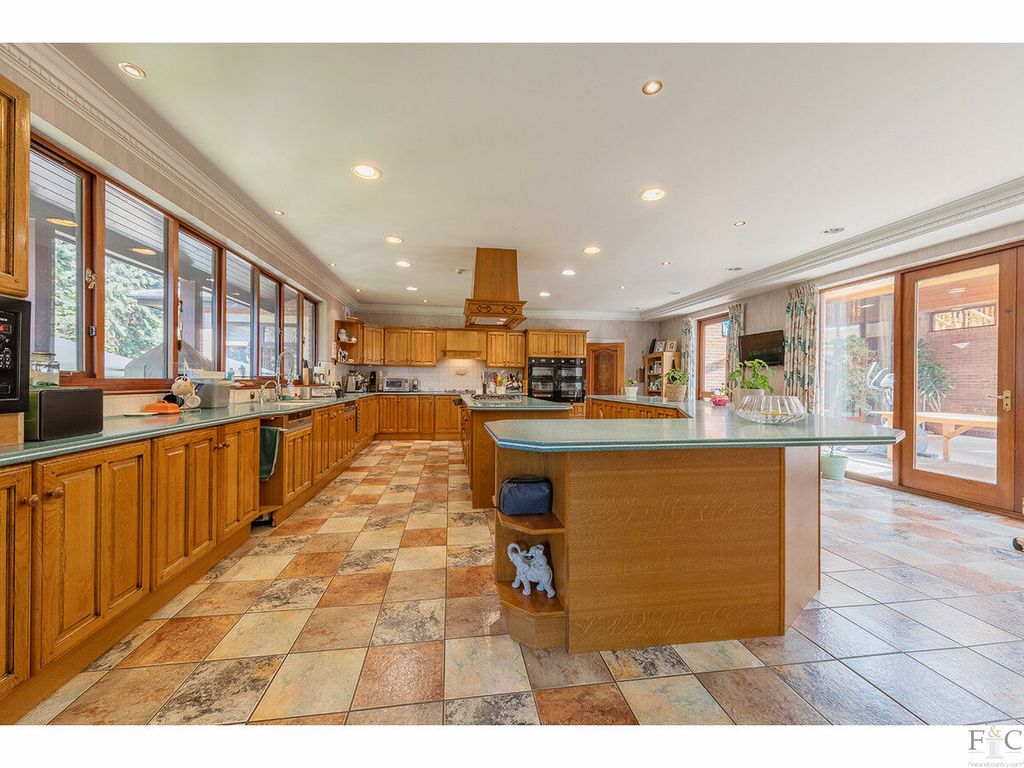 Additional image 11 of 6 bed detached house for saleKnighton Grange Road, Leicester LE2