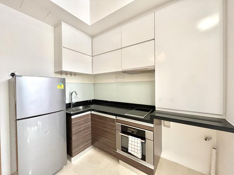 2 Stevens Close photo 2