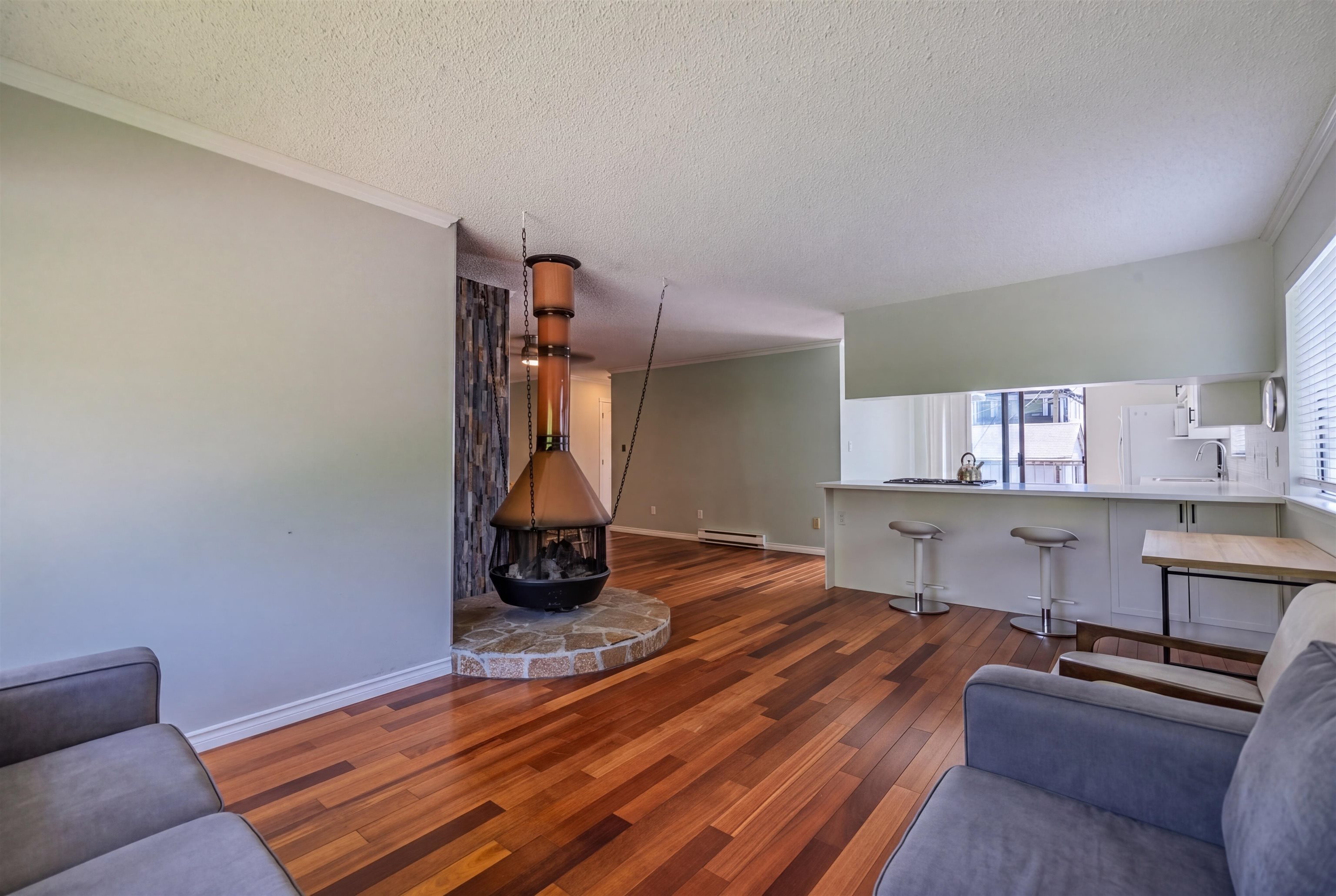 Additional image 4 of 8074 -8076 19th Avenue, Burnaby, BC, V3N 1G3