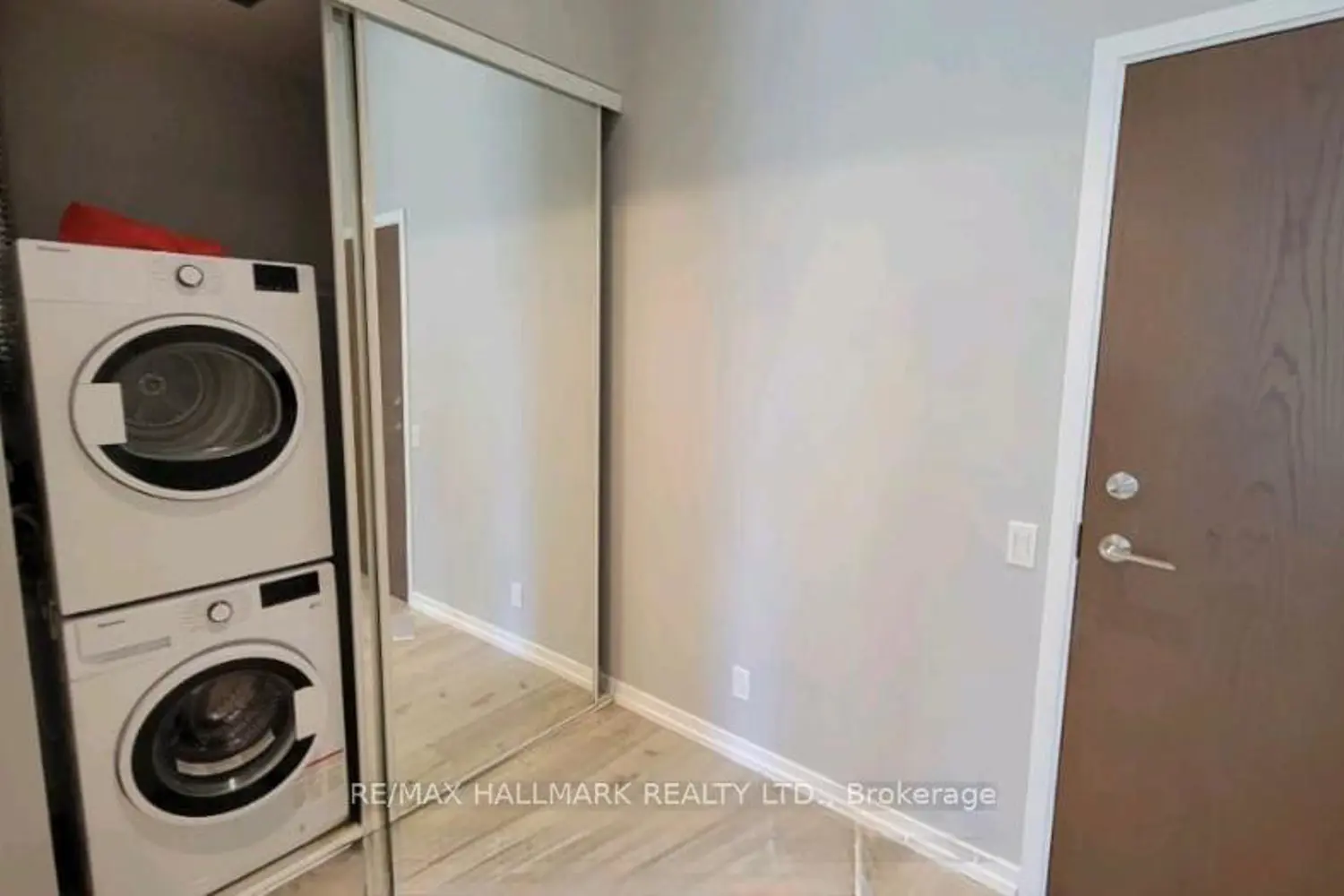 Additional image 9 of 7890 Jane Street 101