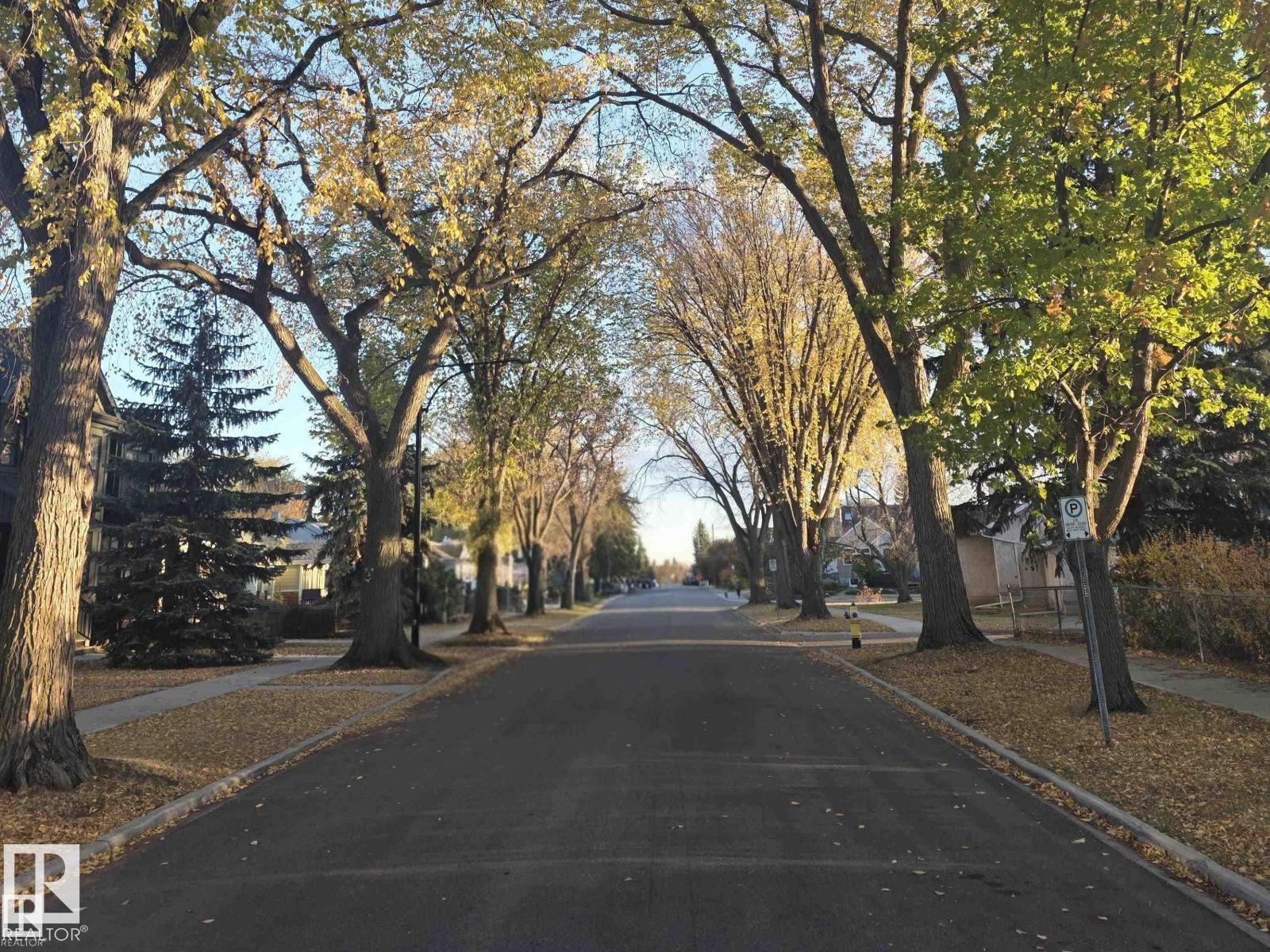 Additional image 2 of 7510 111 Avenue NW, Edmonton, AB, T5B0B7