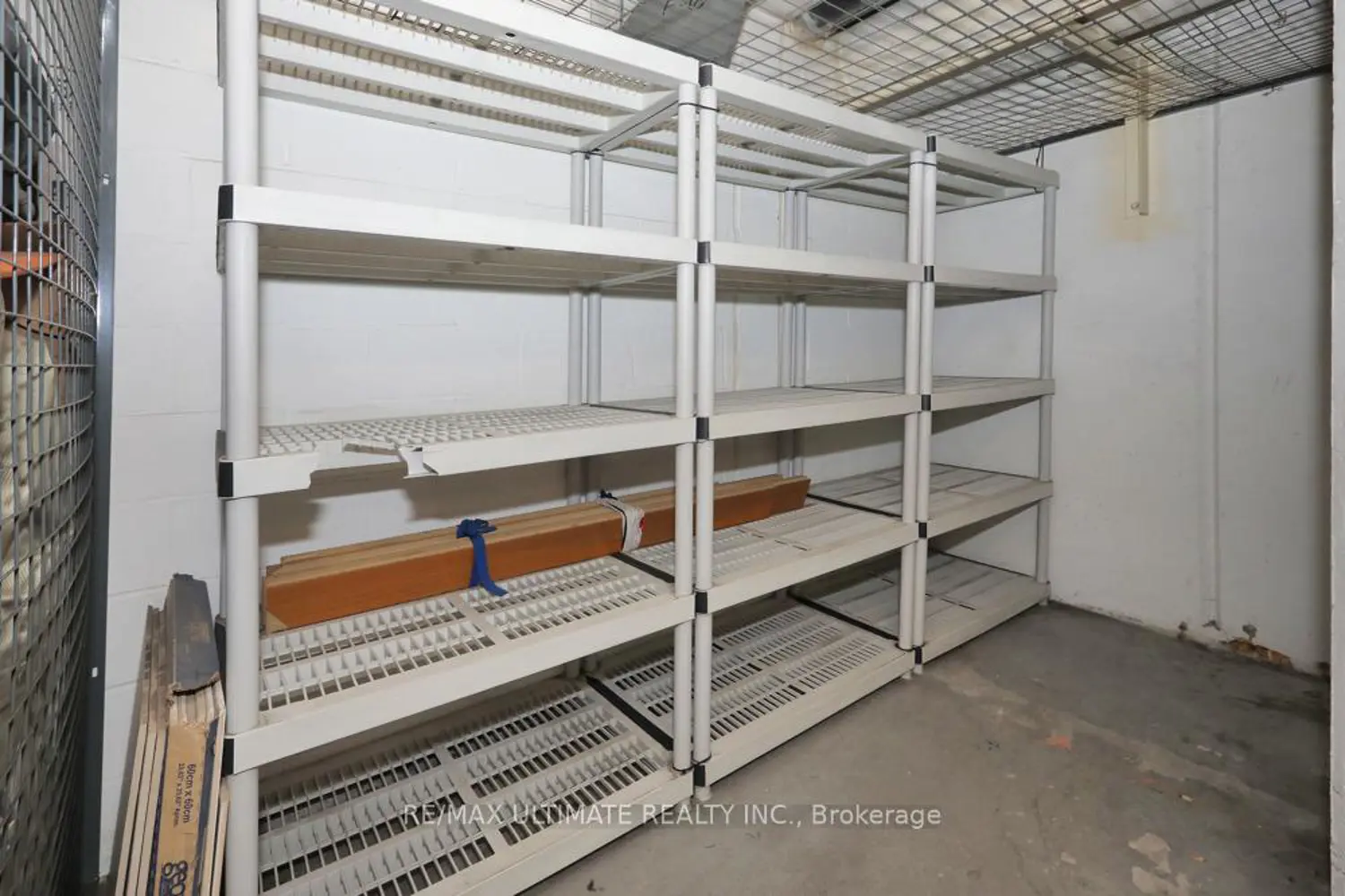 Additional image 12 of 9235 Jane Street 407