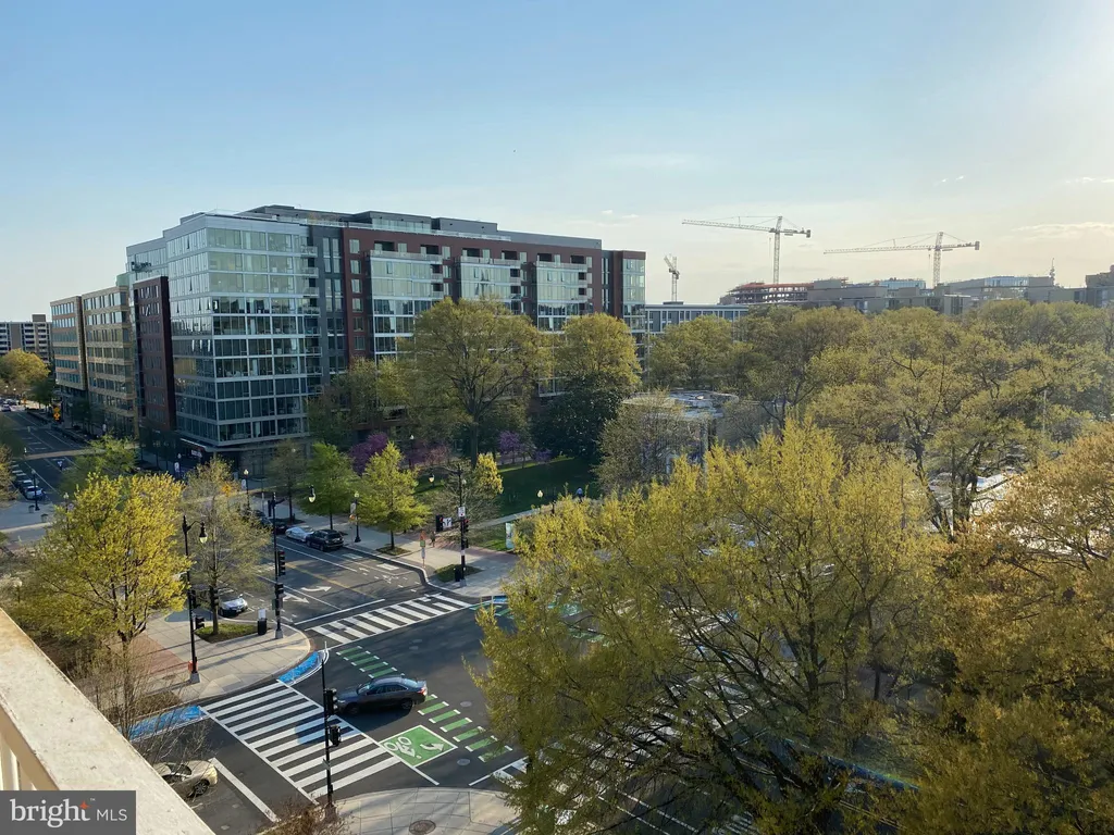 800 4th Street SW Unit S621, Washington, DC 20024