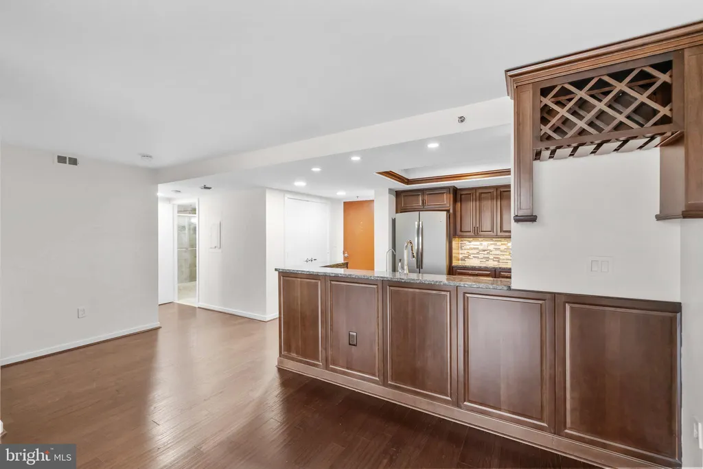 Additional image 8 of 1275 25th Street NW Unit 701, Washington, DC 20037