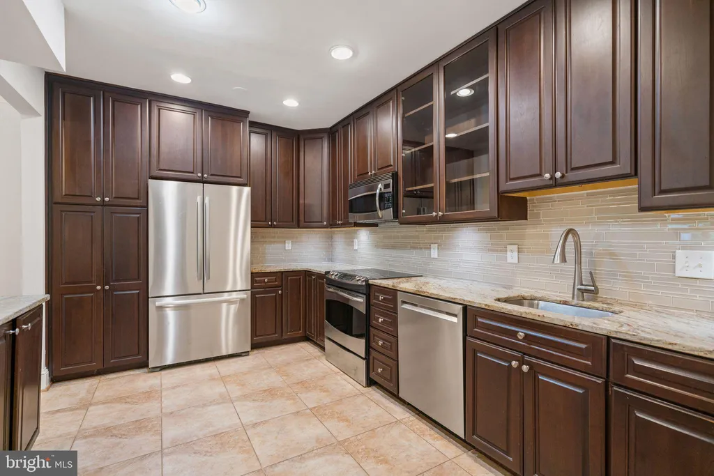 Additional image 22 of 3231 Sutton Place NW Unit D, Washington, DC 20016