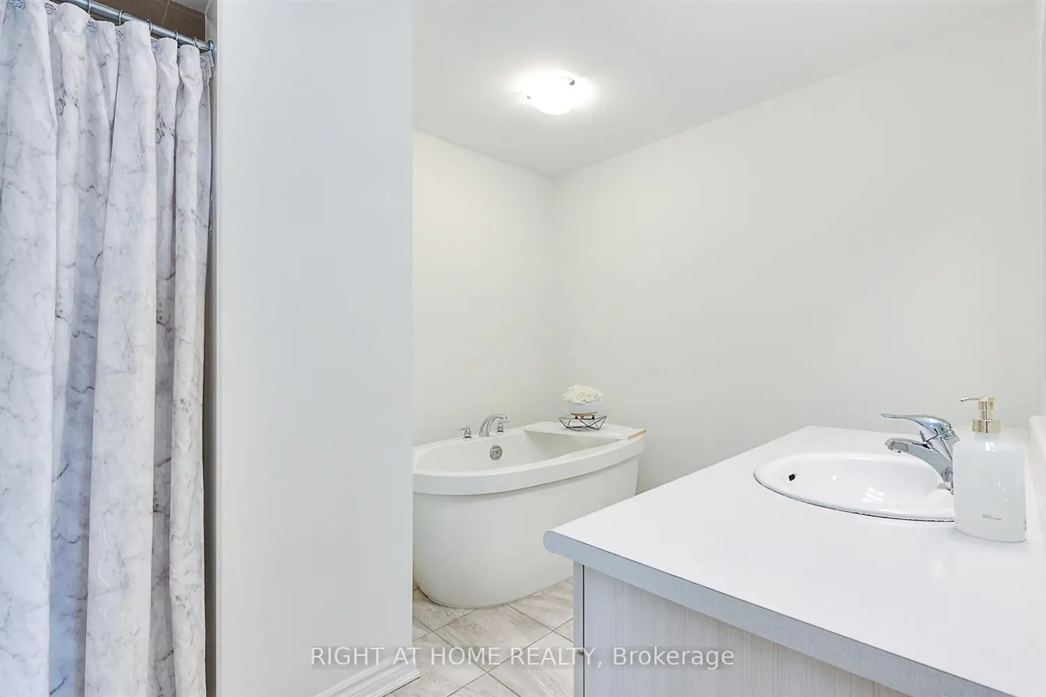 Additional image 15 of 1148 Dragonfly Avenue 403