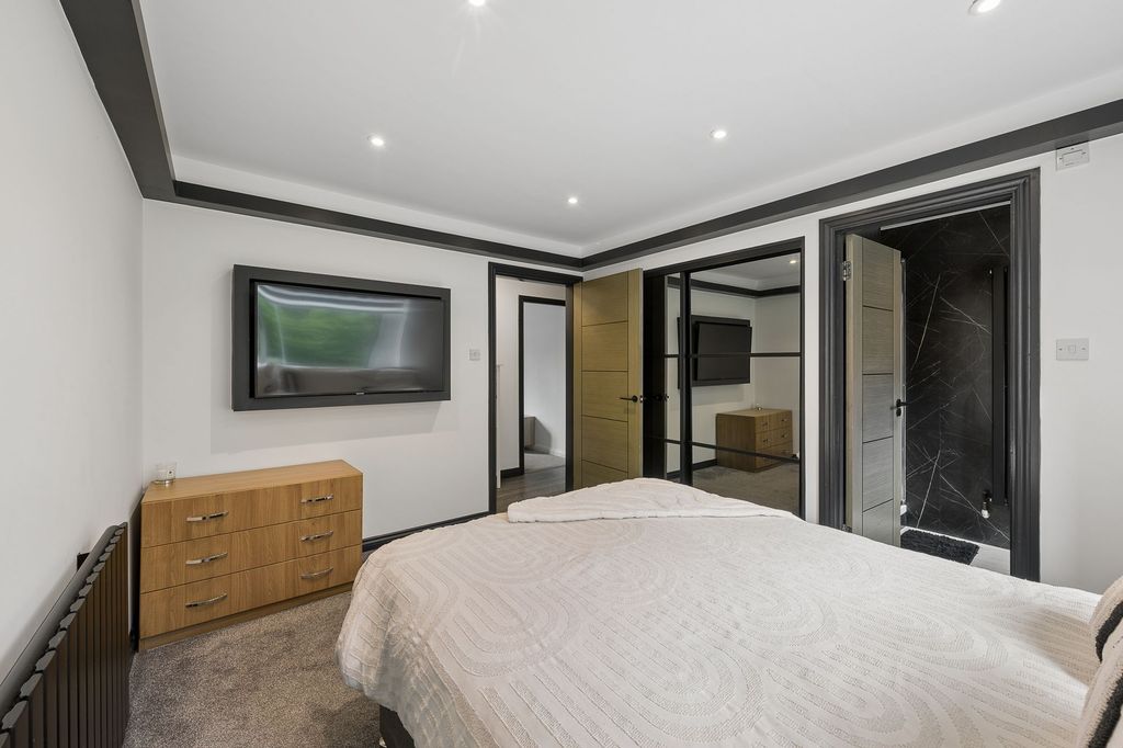 Additional image 13 of 2 bed flat for saleQuarrywood Court, Livingston EH54