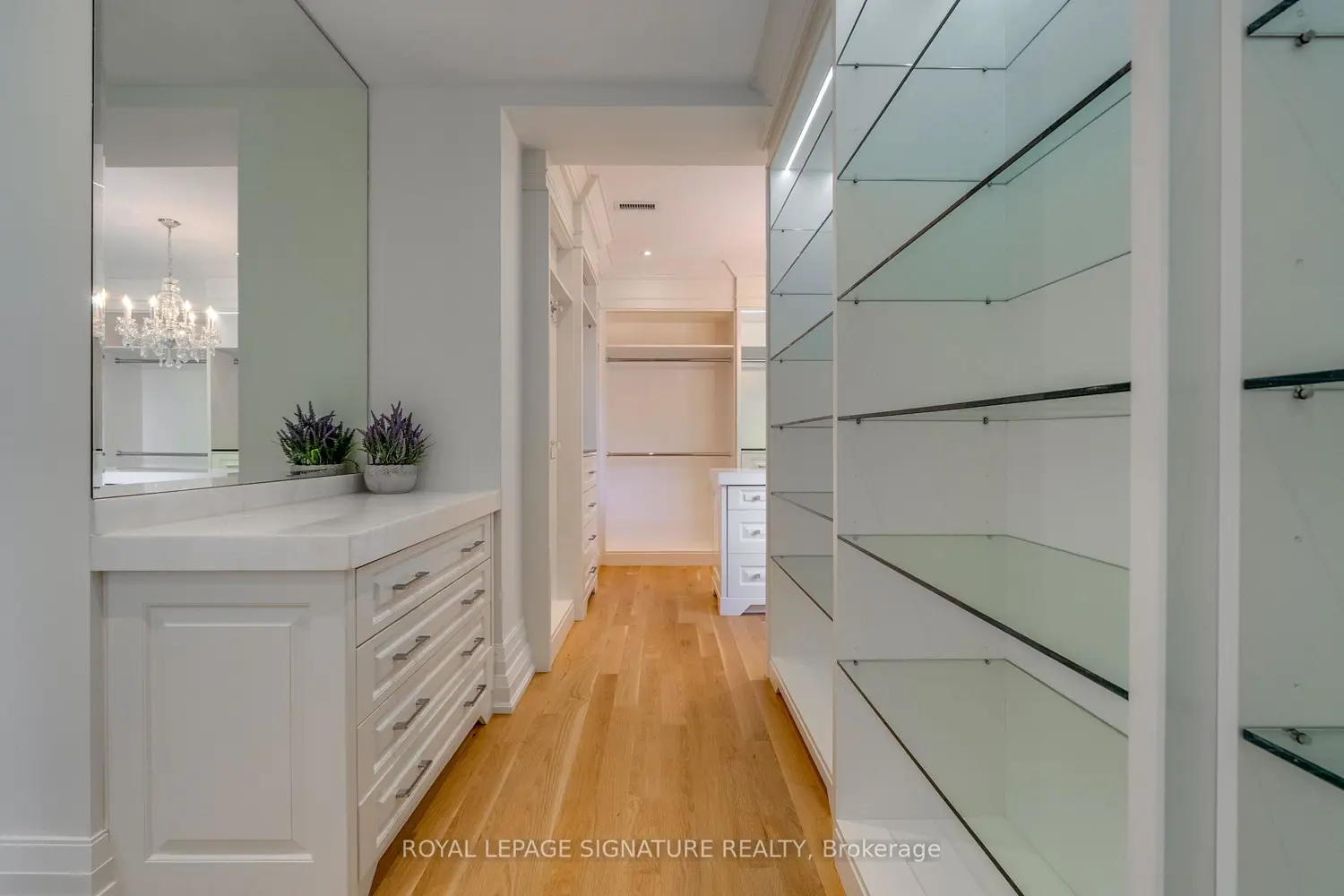 27 Teddington Park Avenue photo 3