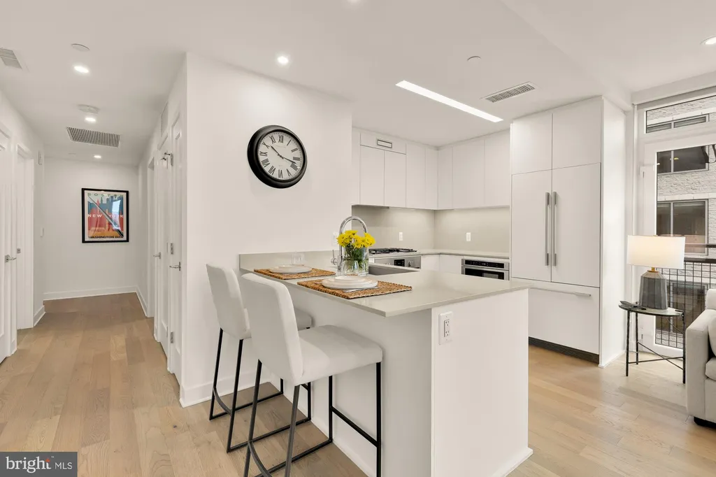 Additional image 17 of 37 L Street SE Unit 507, Washington, DC 20003