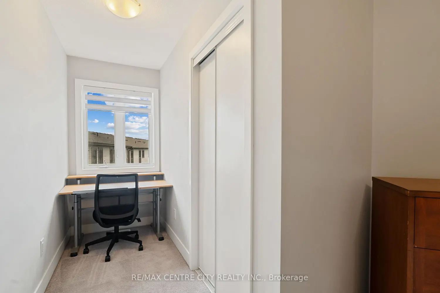 Additional image 10 of 2070 Meadowgate Boulevard 4