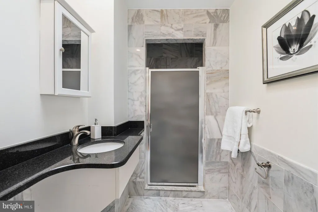 Additional image 15 of 2442 39th Street NW, Washington, DC 20007