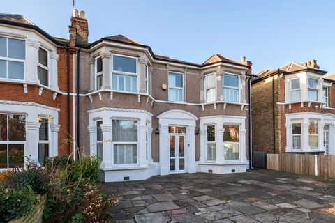 Wellmeadow Road, London SE6