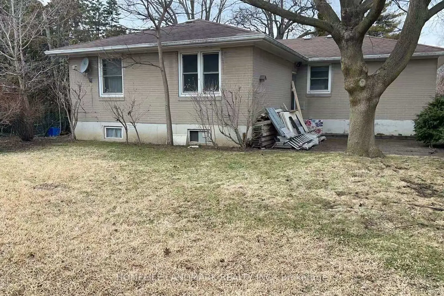 5 Park Glen Drive photo 2