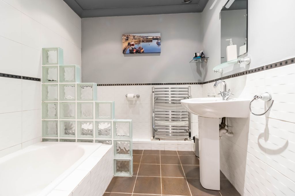 Additional image 12 of 3 bed flat for saleCastle Street, Montrose DD10