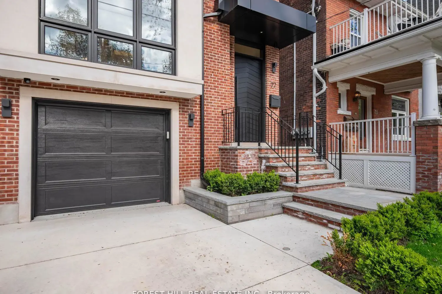 77 Kendal Avenue photo 2