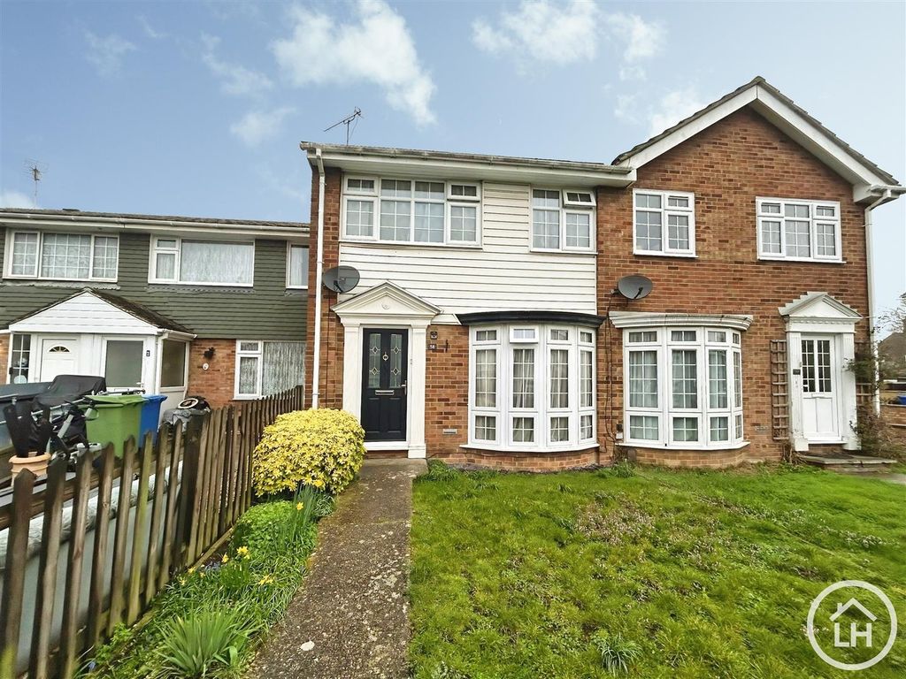 3 bed property for salePeriwinkle Close, Sittingbourne ME10