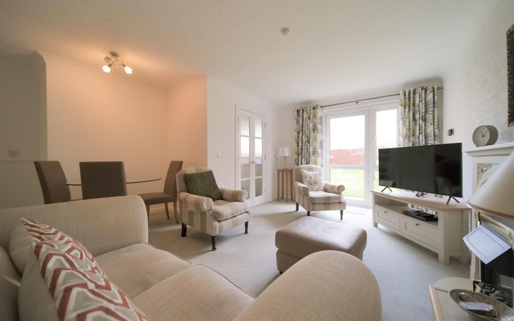 Additional image 4 of 1 bed property for saleGiffords Court, Melksham SN12