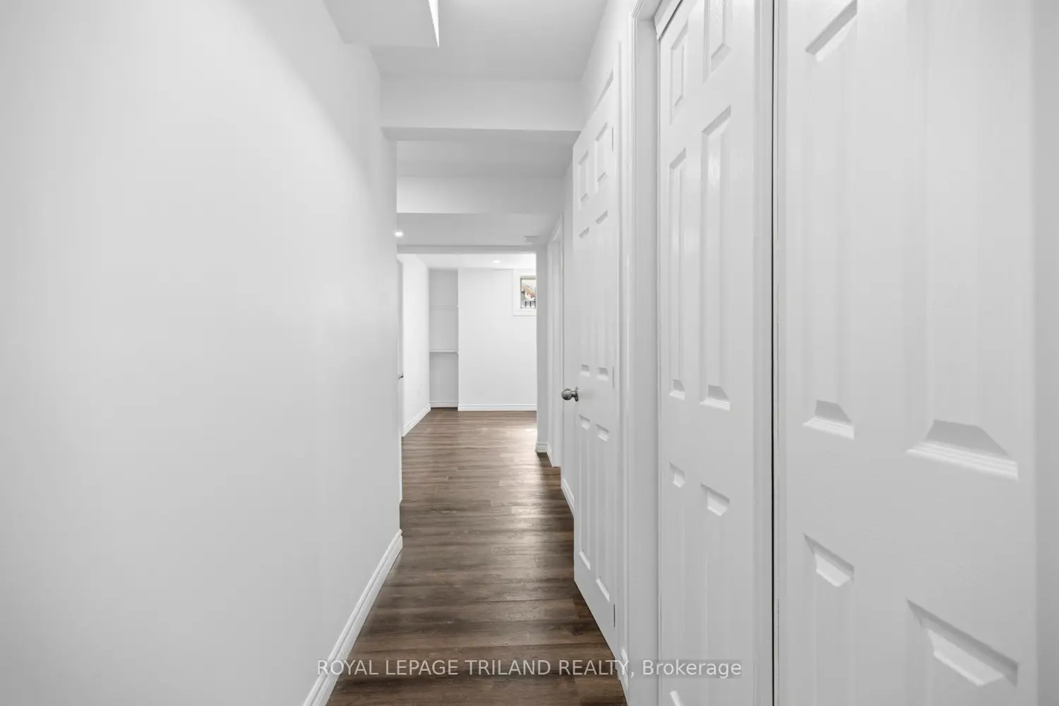 Additional image 5 of 1994 Foxridge Crescent