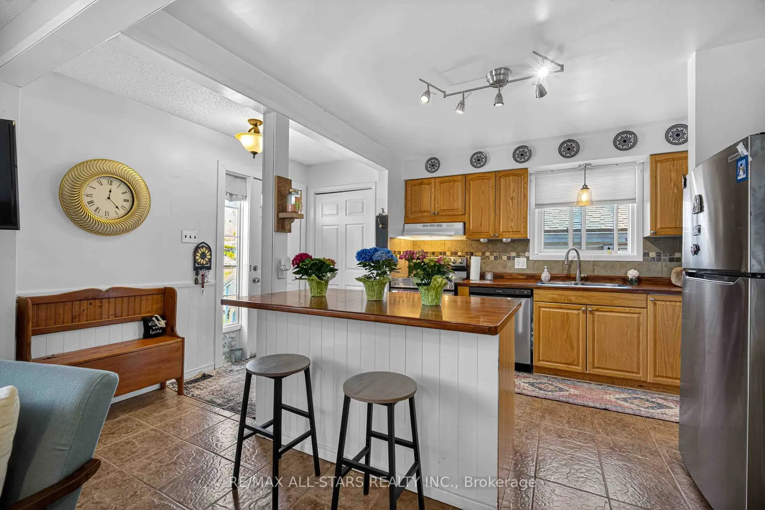 Additional image 8 of 2147 Springwood Road