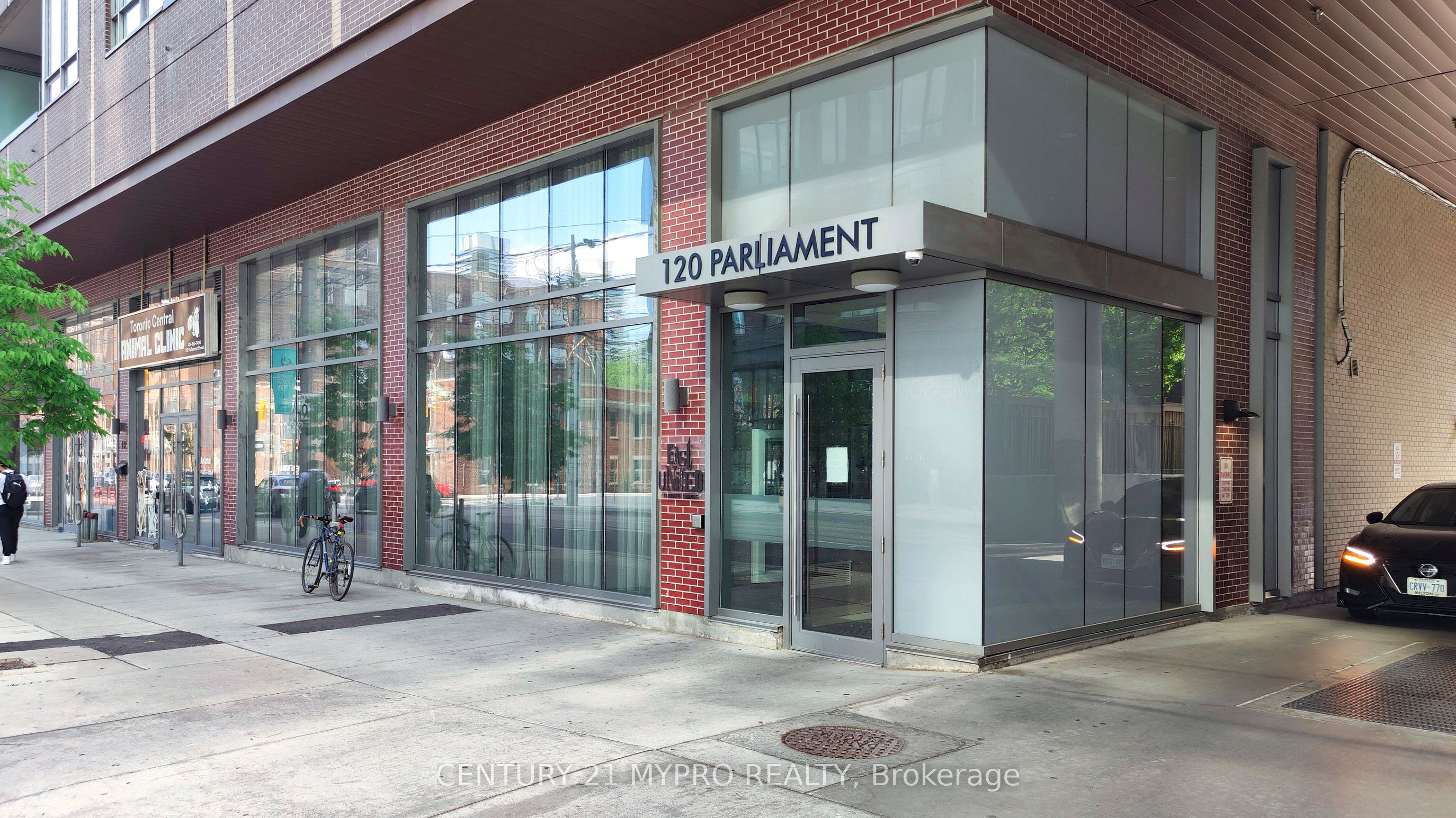 404-120 Parliament Street, Toronto, ON, M5A 0N6