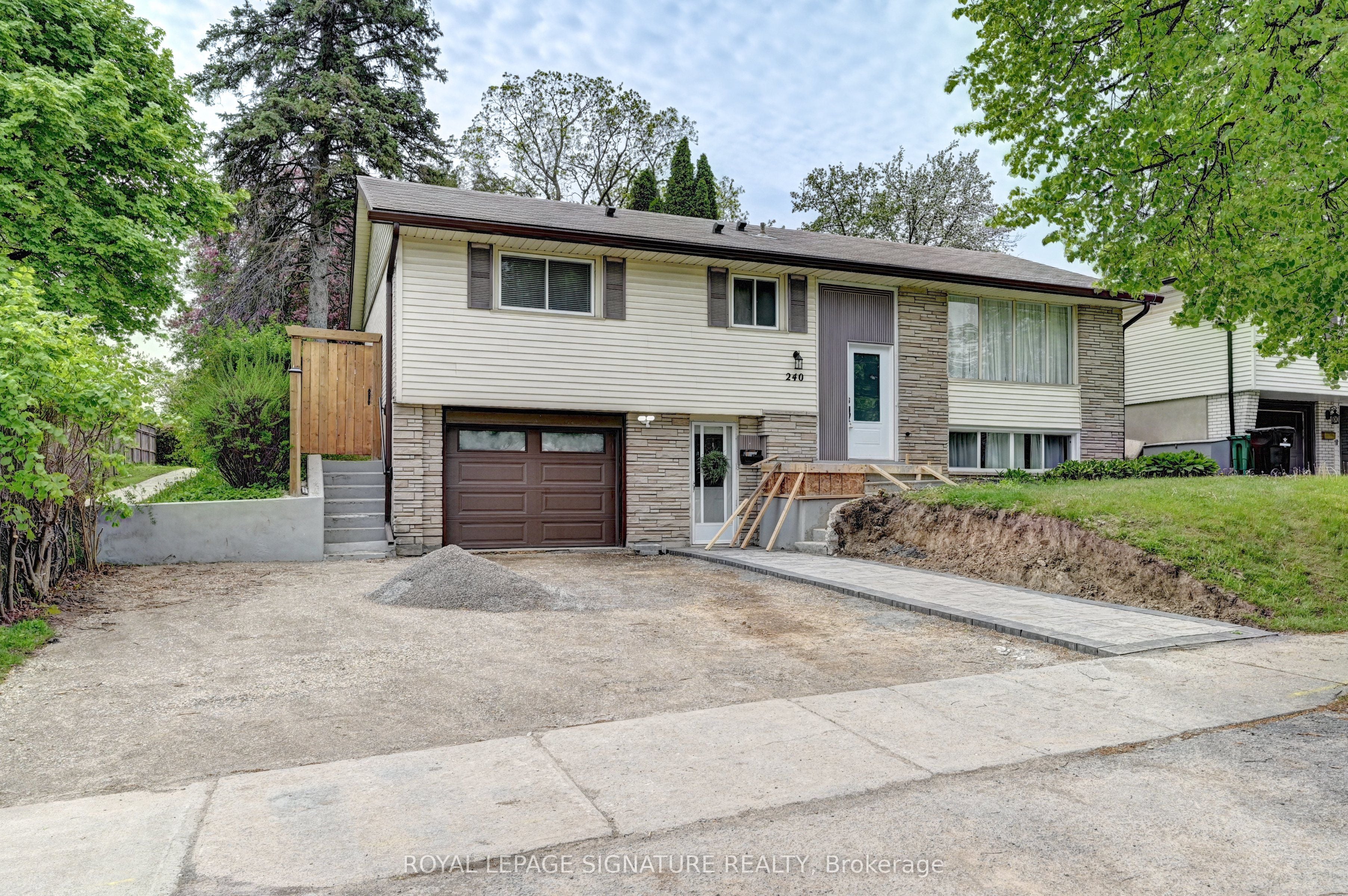 Additional image 4 of 240 Stonybrook Drive, Kitchener, ON, N2M 4M1