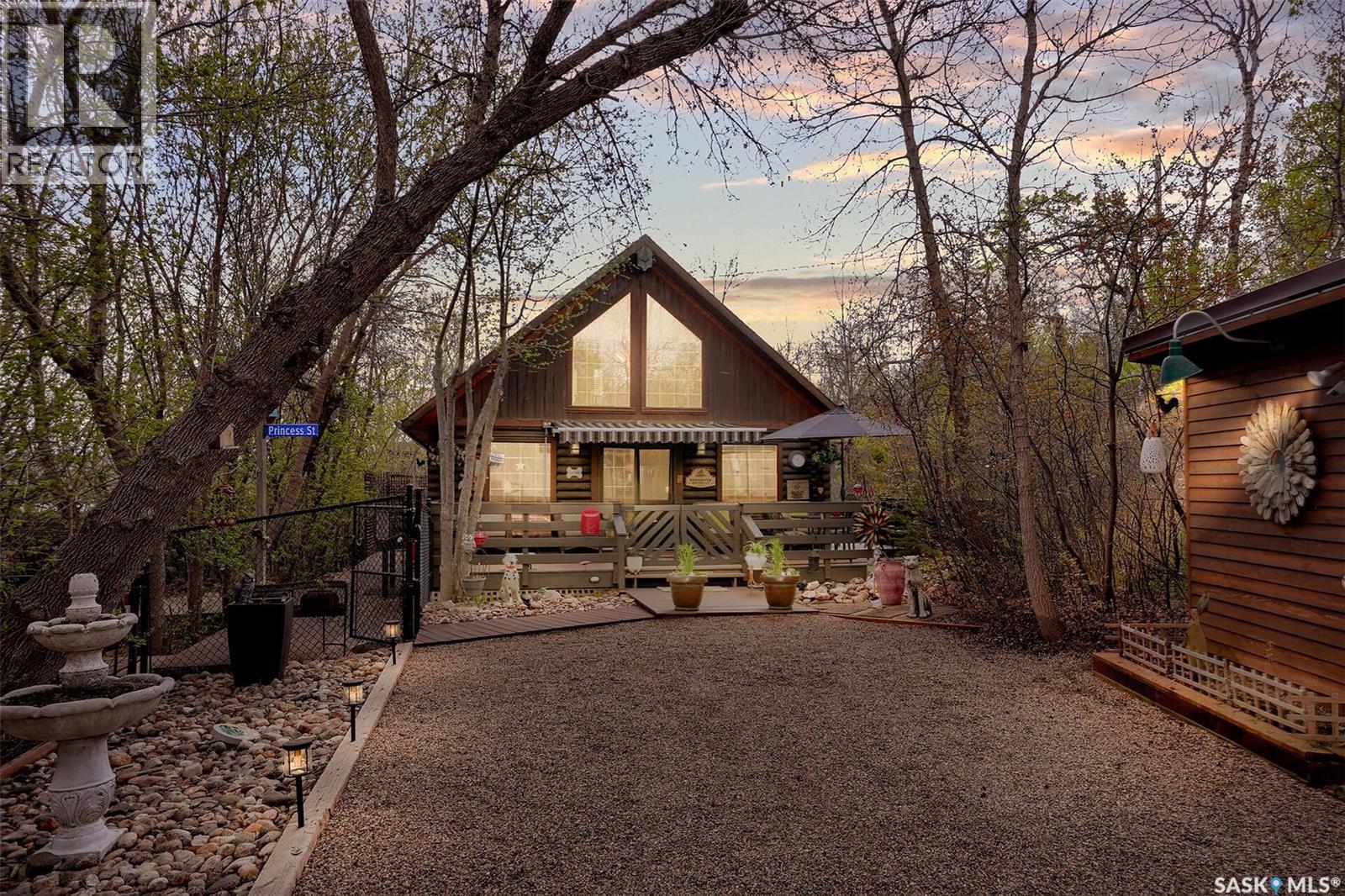 109 Shaw DRIVE