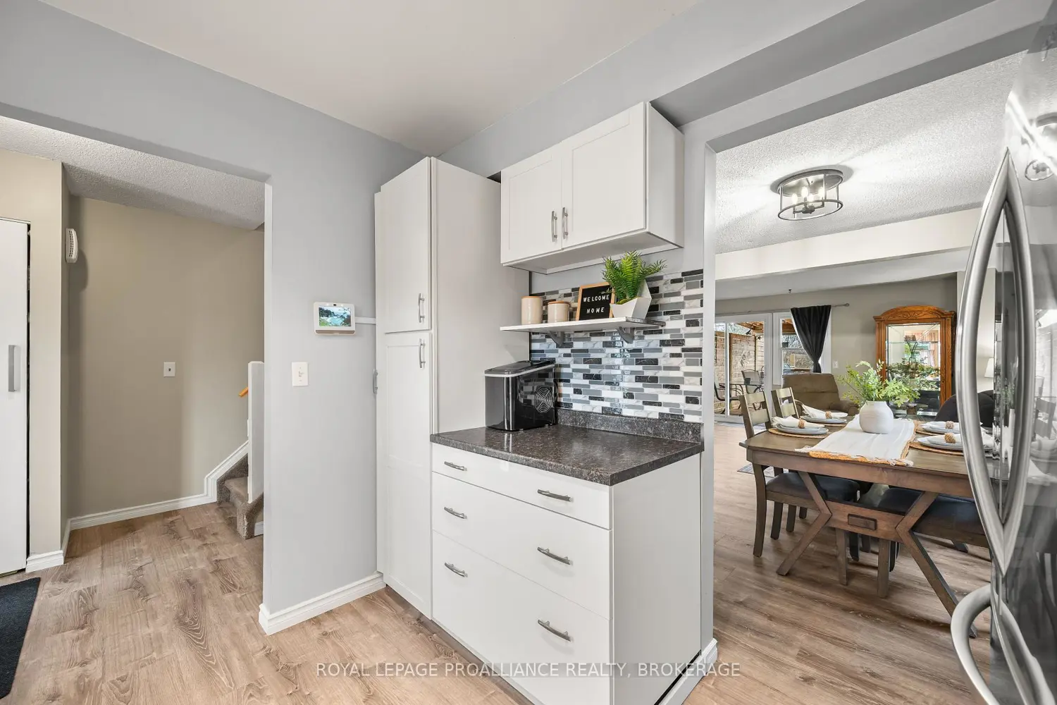 Additional image 2 of 884 Larchwood Crescent