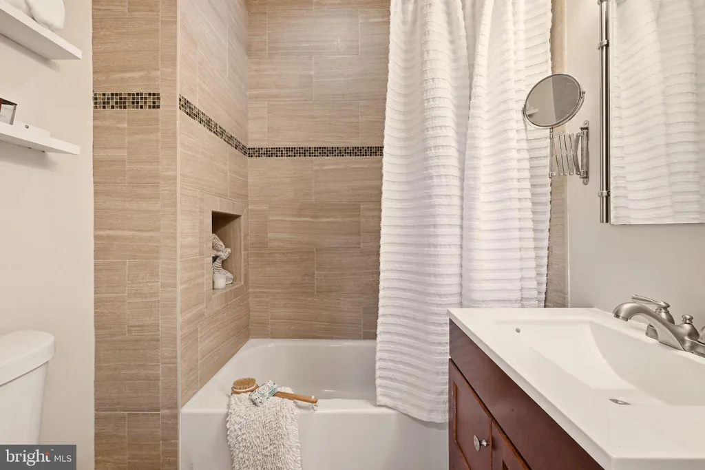 Additional image 23 of 1425 C Street NE, Washington, DC 20002