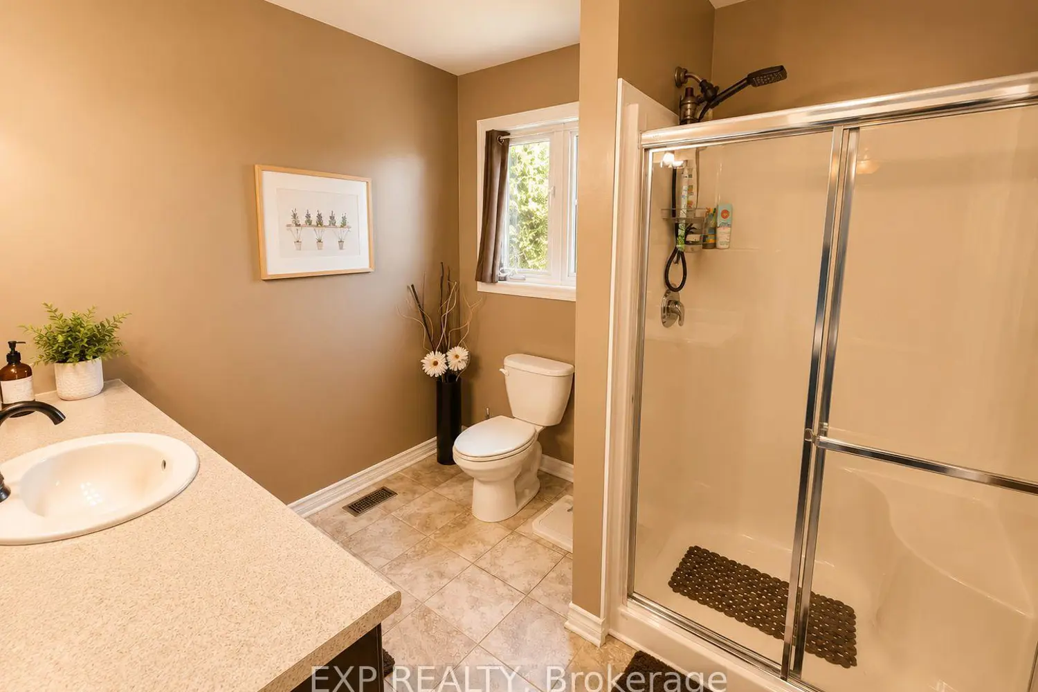 Additional image 16 of 107 Ferrara Drive