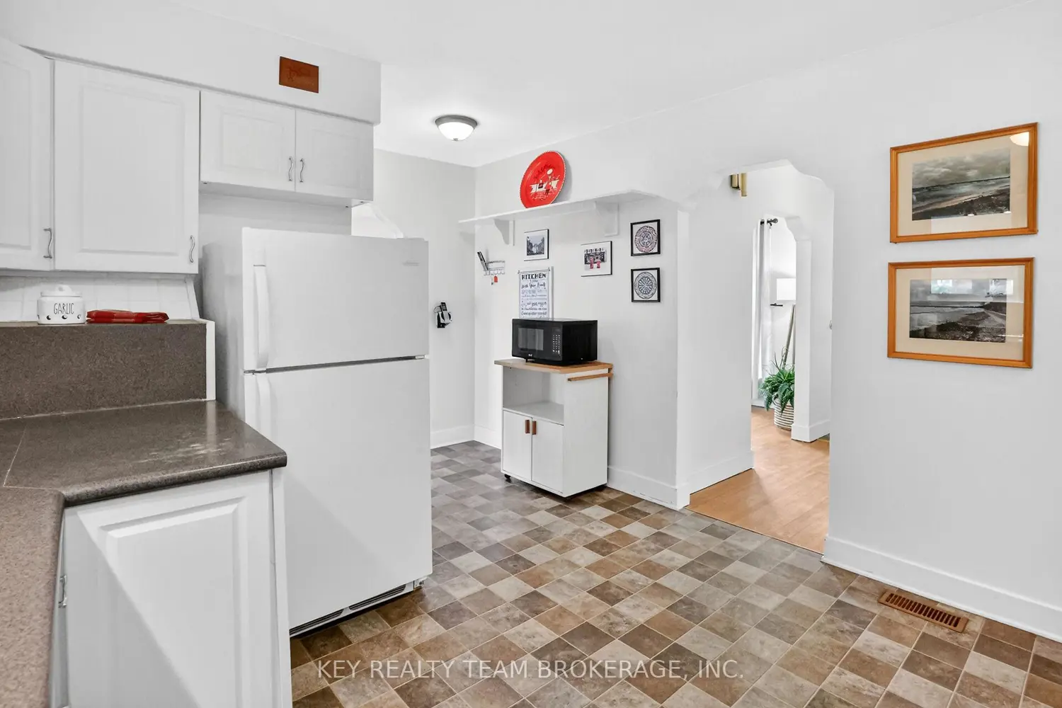 Additional image 9 of 188 Price Avenue