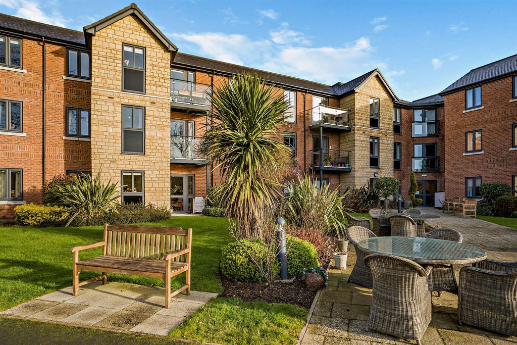 Additional image 18 of 2 bed flat for saleSaxon Gardens, Penn Street, Oakham, Rutland LE15