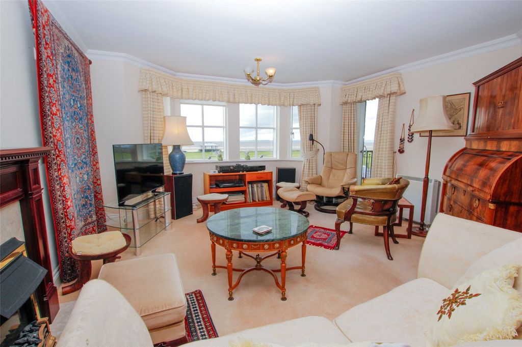 Additional image 3 of 2 bed flat for saleBeach Road, Weston-Super-Mare, Somerset BS23