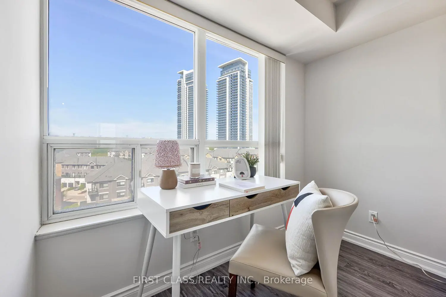 Additional image 10 of 37 Galleria Parkway 916