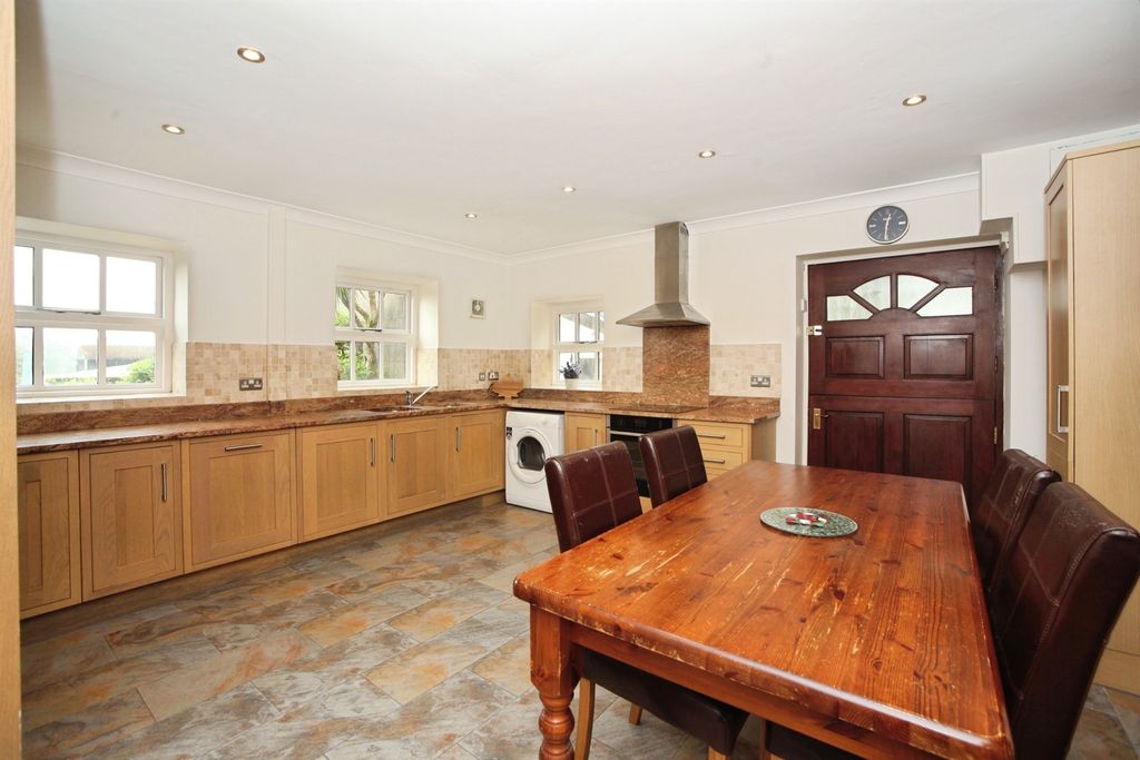 Additional image 3 of 4 bed barn conversion for saleHenstaff Court, Pontyclun CF72
