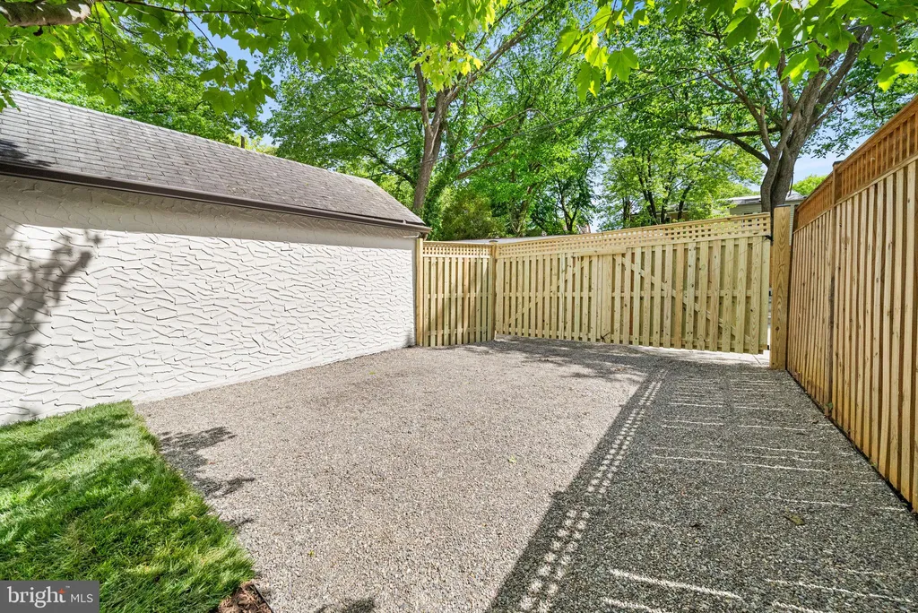 Additional image 13 of 3822 Van Ness Street NW, Washington, DC 20016