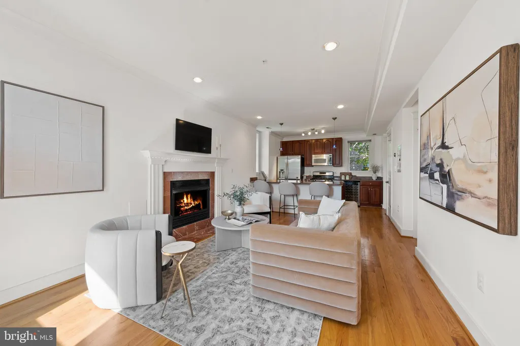 19 Logan Circle NW Unit 300, Washington, DC 20005 photo 3