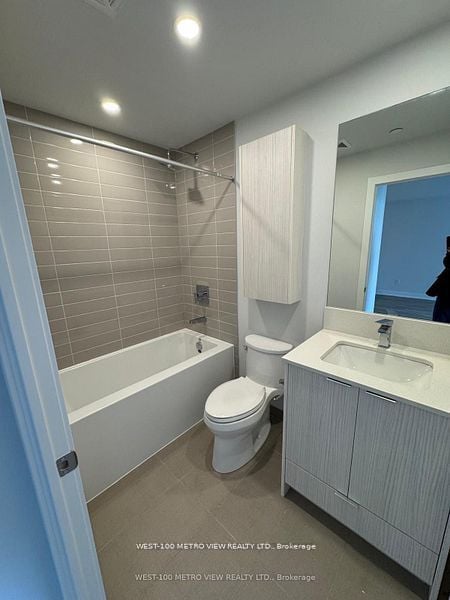 Additional image 6 of 806-430 Square One Drive, Mississauga, ON, L5B 0L6