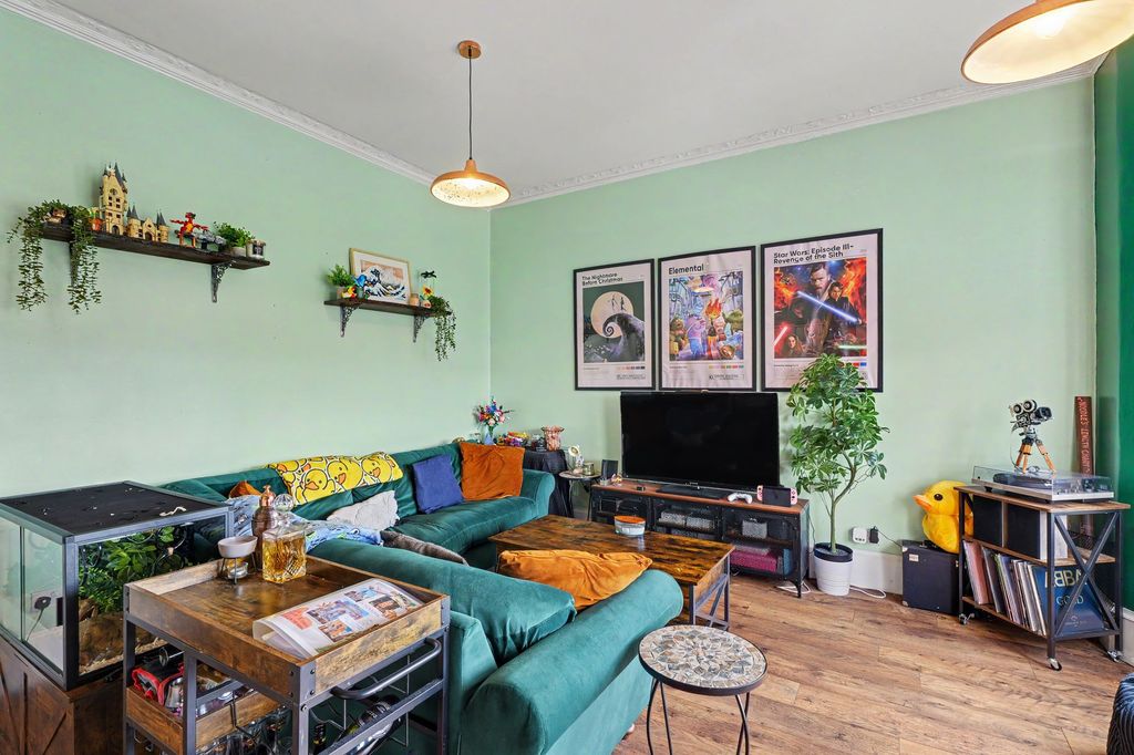 Additional image 2 of 2 bed flat for saleEglinton Street, Coatbridge ML5