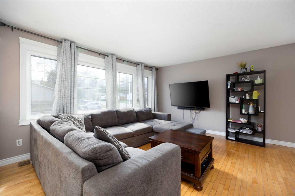 Additional image 3 of 34 Biggs Avenue, Fort Mcmurray, AB, T9H 1M1