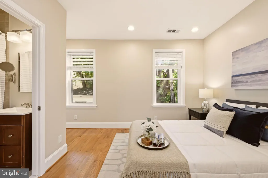 Additional image 21 of 1425 C Street NE, Washington, DC 20002