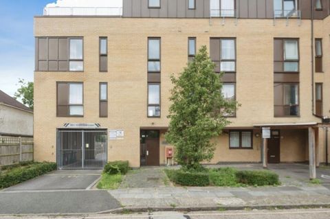 Alderwick Drive, Hounslow TW3