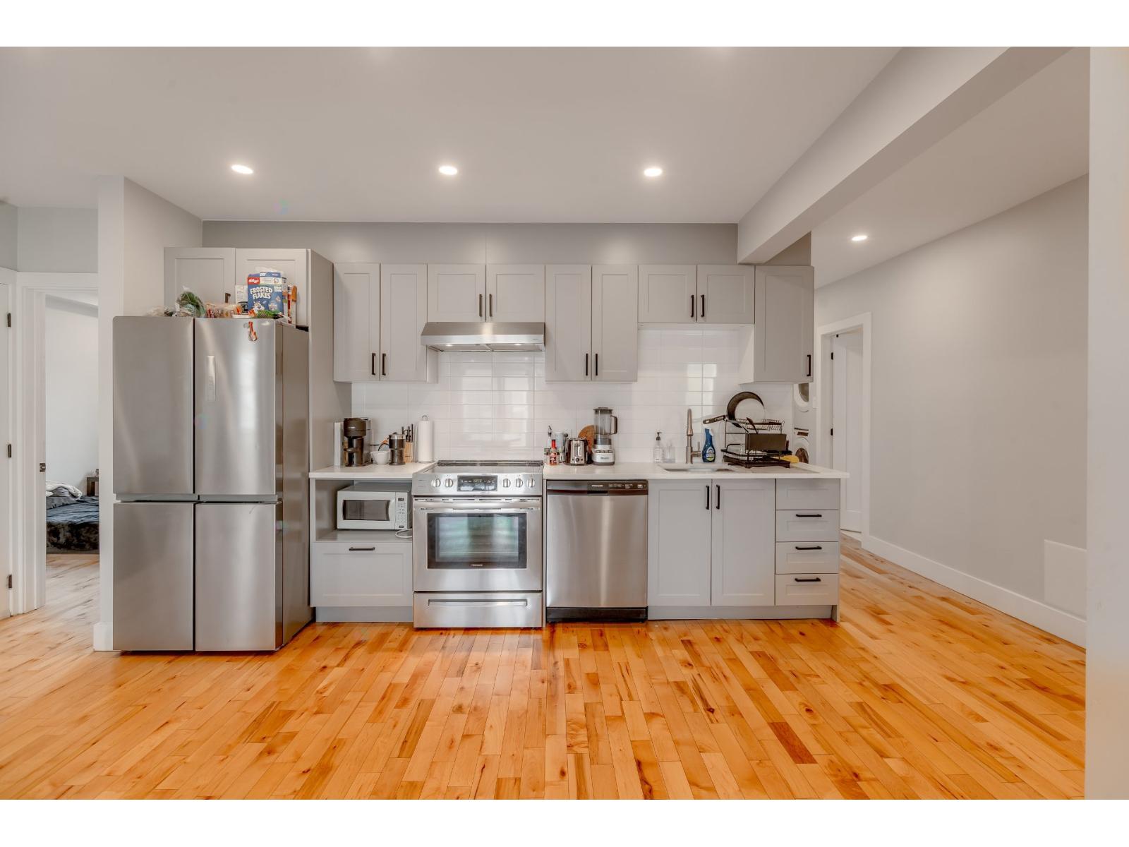 816 Rue Jean-Talon O.