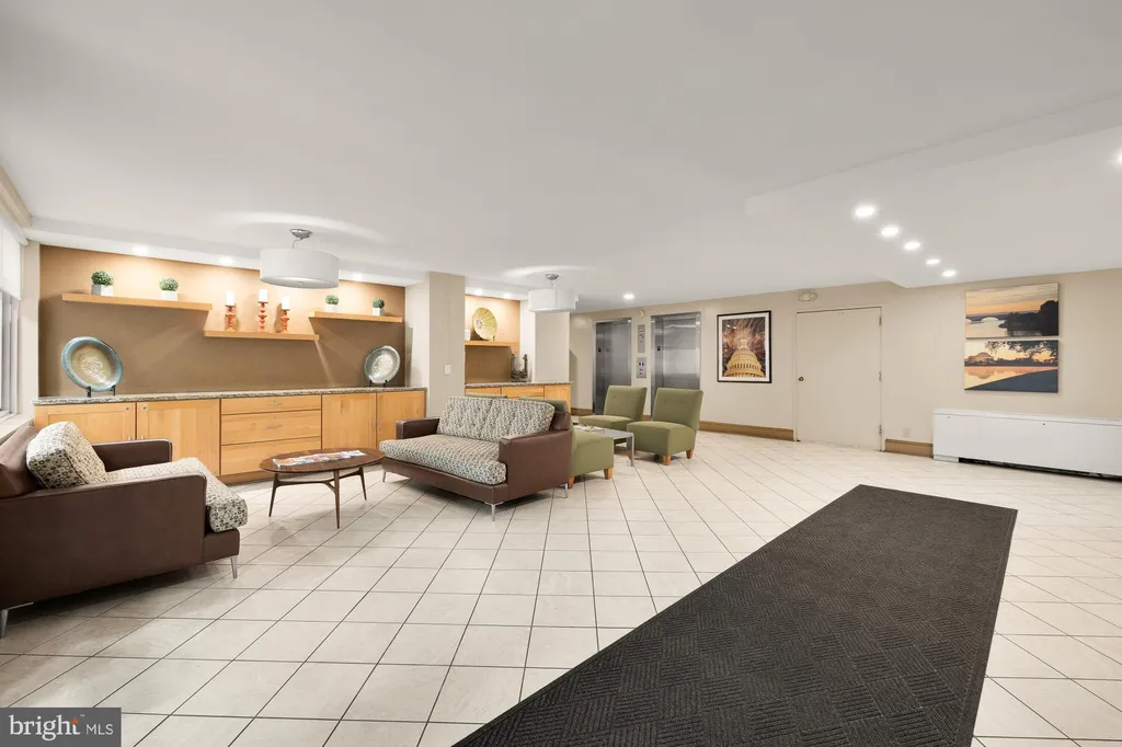Additional image 4 of 2401 H Street NW Unit 209, Washington, DC 20037
