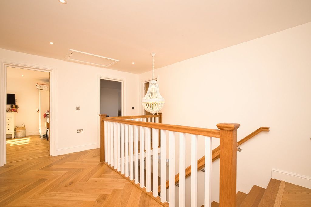 Additional image 14 of 5 bed detached house for saleJohn Douglas Drive, Monkton, Ramsgate, Kent CT12