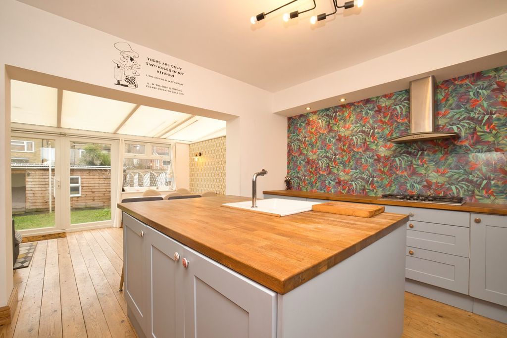 4 bed semi-detached house for saleSt. Lukes Avenue, Ramsgate CT11
