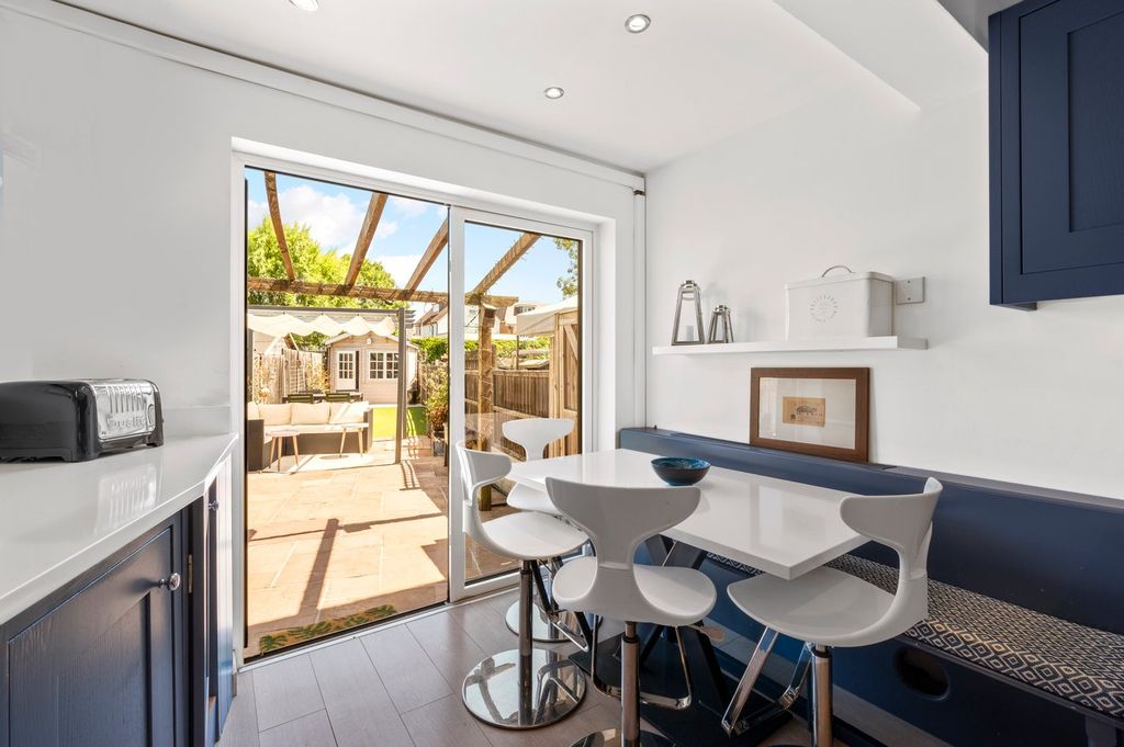 Additional image 6 of 3 bed terraced house for saleGlencoe Road, Weybridge KT13