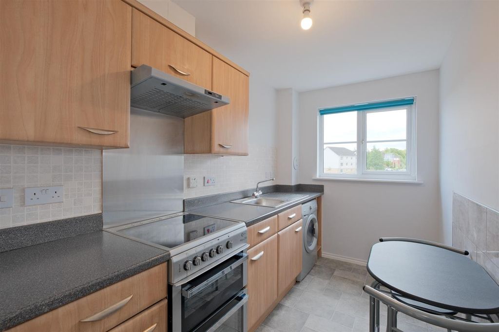 Additional image 5 of 2 bed flat for saleWest Wellhall Wynd, Hamilton ML3