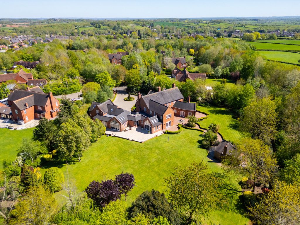 Additional image 49 of 5 bed detached house for saleWeaverlake Drive Yoxall Burton-On-Trent, Staffordshire DE13