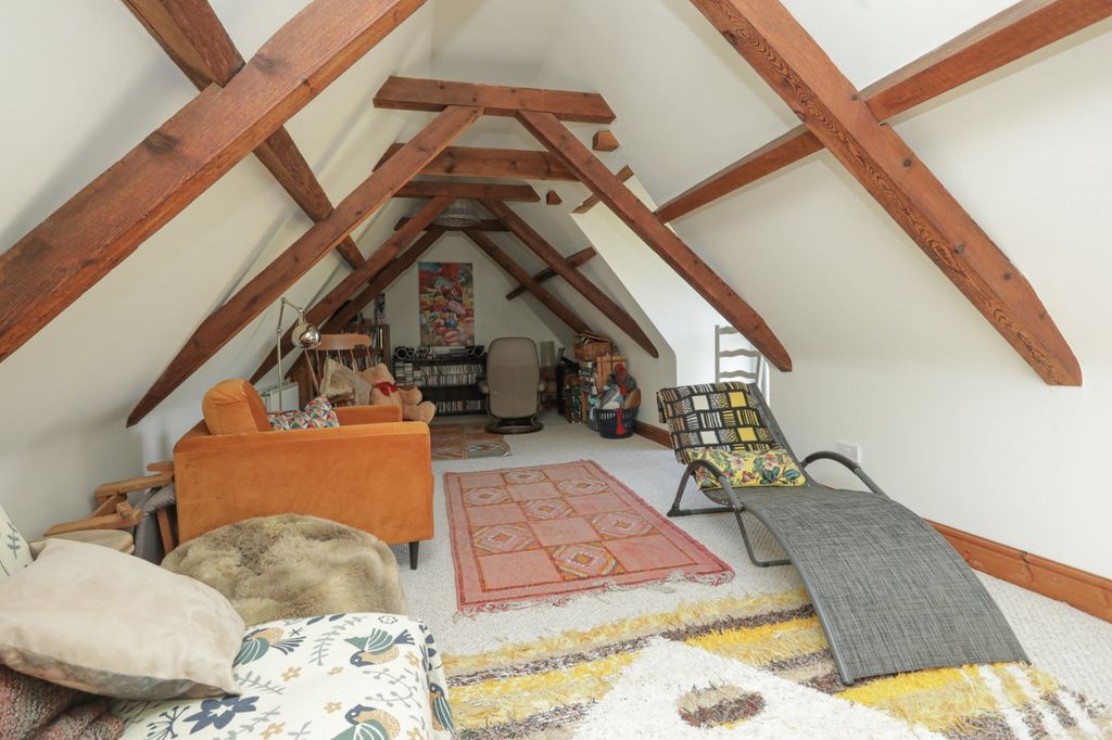 Additional image 16 of 5 bed semi-detached house for saleMonkton Street, Monkton, Ramsgate CT12