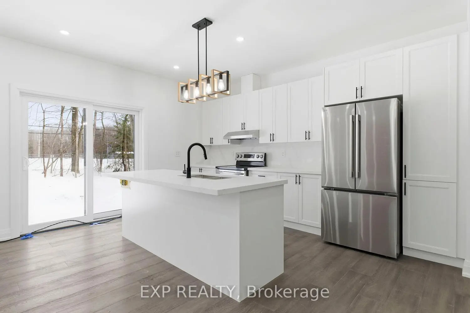 49 Beaufort Crescent photo 5